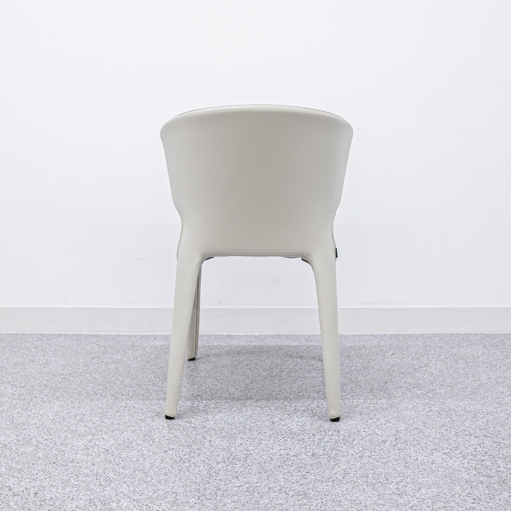 Cassina / 367 HOLA