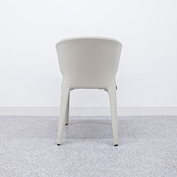 Cassina / 367 HOLA