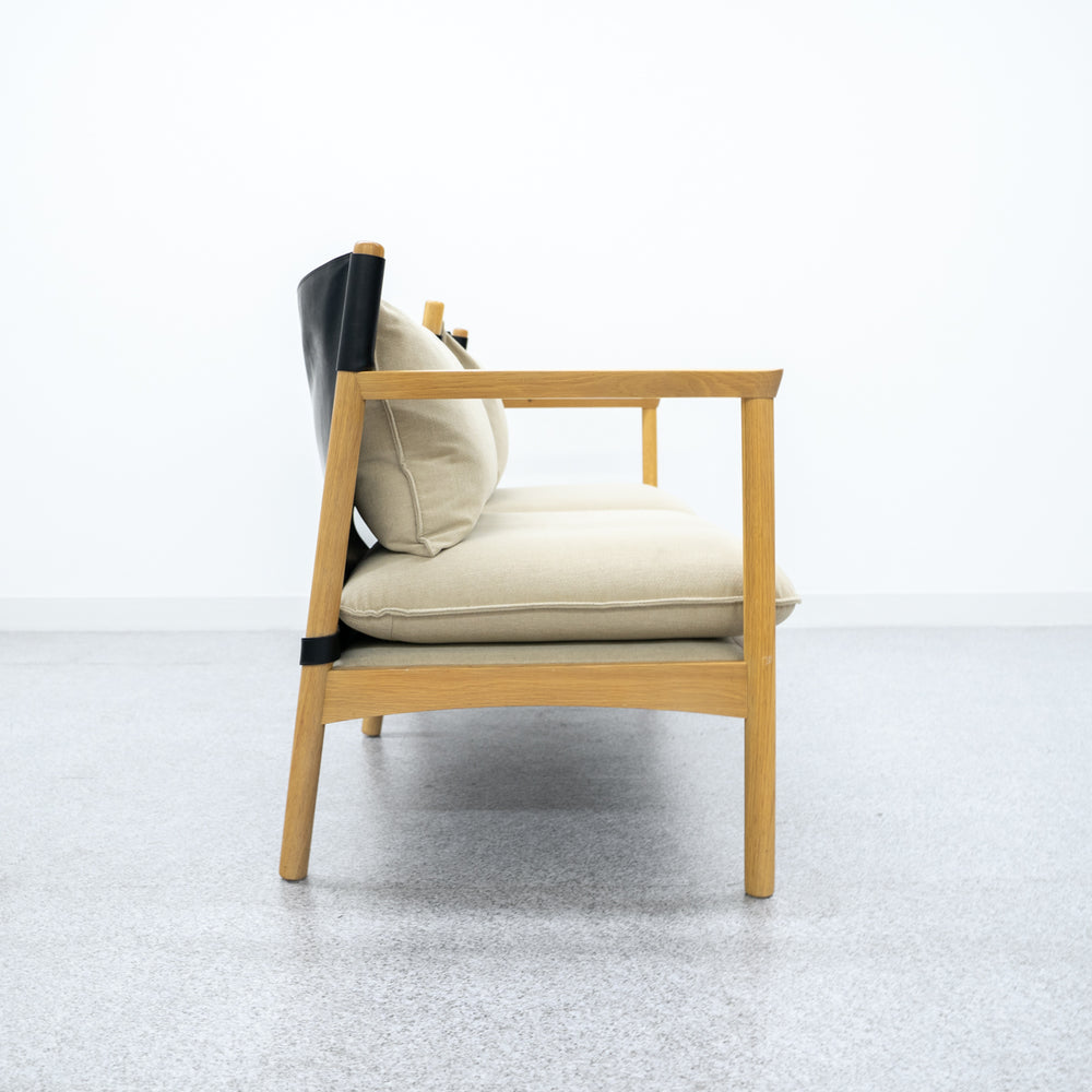 A.T.I.C / THOMPSON SOFA