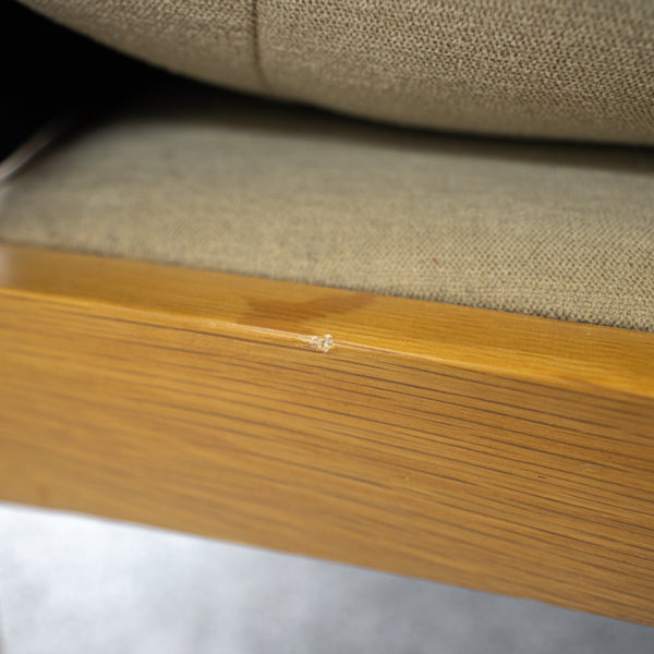 A.T.I.C / THOMPSON SOFA