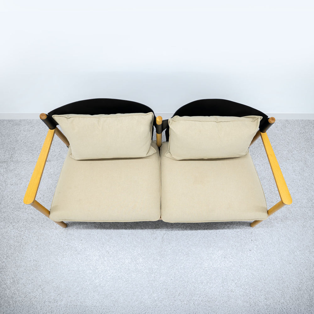 A.T.I.C / THOMPSON SOFA