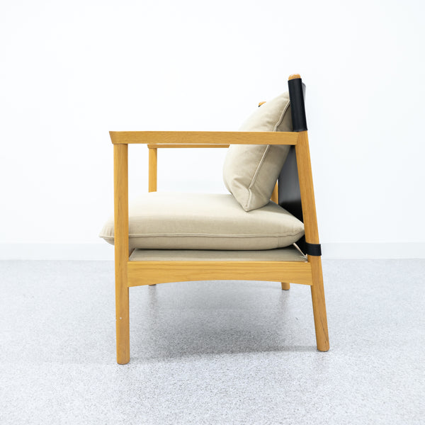 A.T.I.C / THOMPSON SOFA
