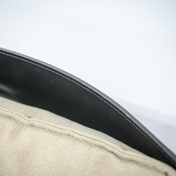 A.T.I.C / THOMPSON SOFA