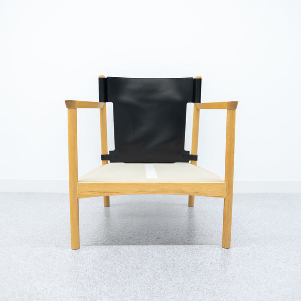 A.T.I.C / THOMPSON SOFA