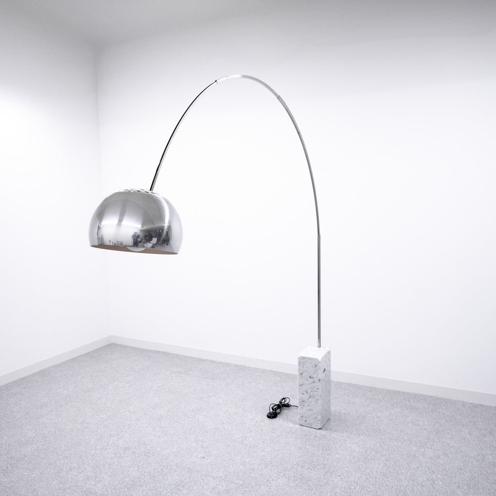 FLOS / ARCO