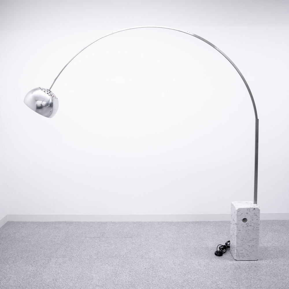 FLOS / ARCO