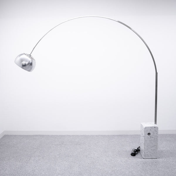 FLOS / ARCO