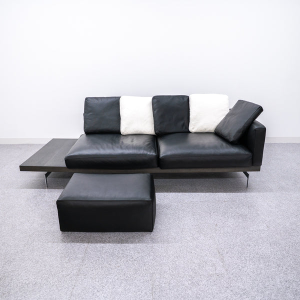B&B ITALIA / DOCK