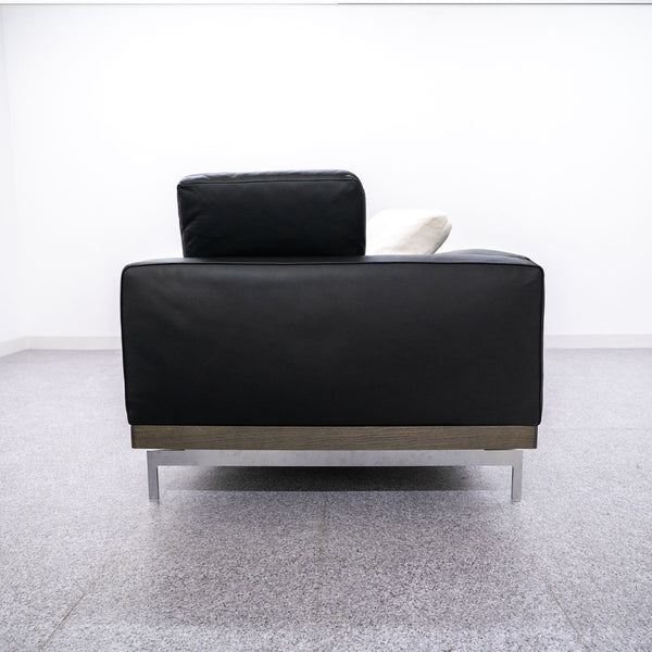 B&B ITALIA / DOCK