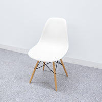 Herman Miller / Eames Plastic Side Shell Chair