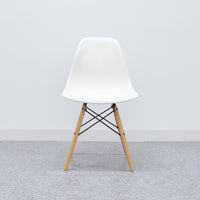 Herman Miller / Eames Plastic Side Shell Chair