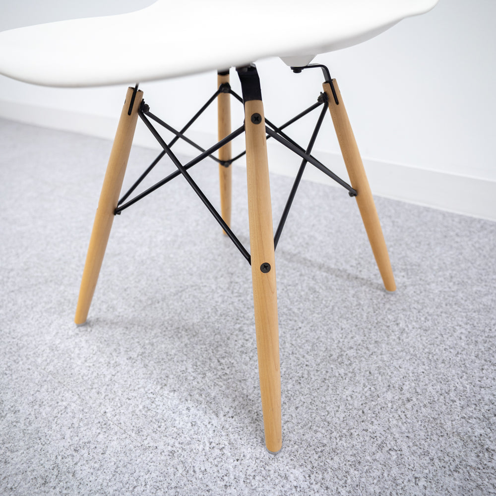 Herman Miller / Eames Plastic Side Shell Chair