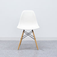 Herman Miller / Eames Plastic Side Shell Chair