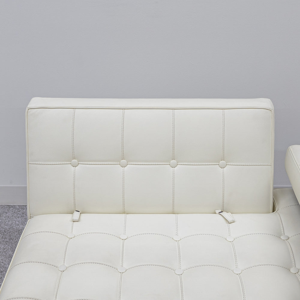 Cassina / 241 PRIVE
