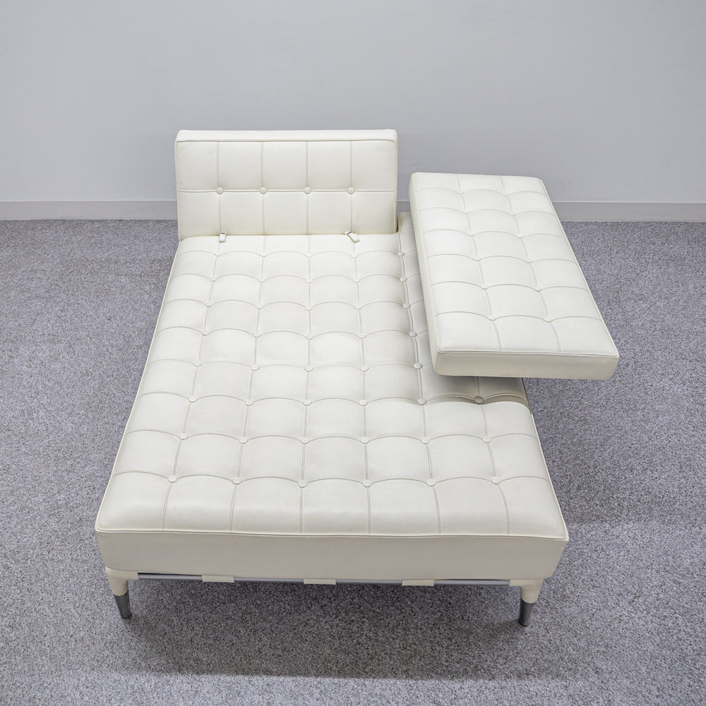 Cassina / 241 PRIVE
