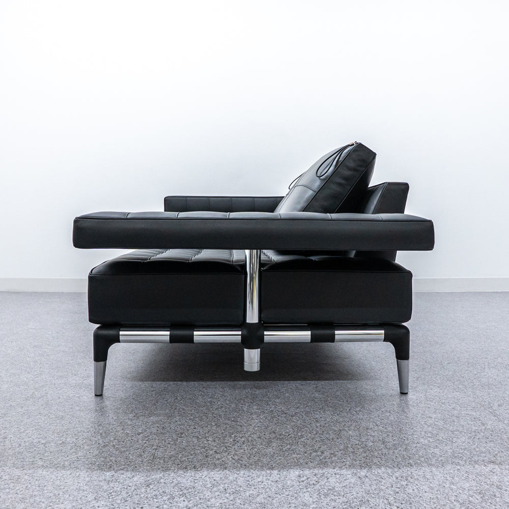 Cassina / 241 PRIVE
