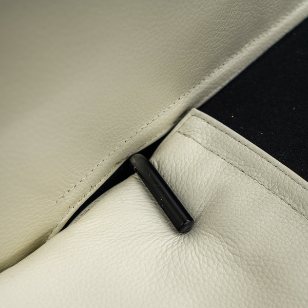 Cassina / 236 MISTER