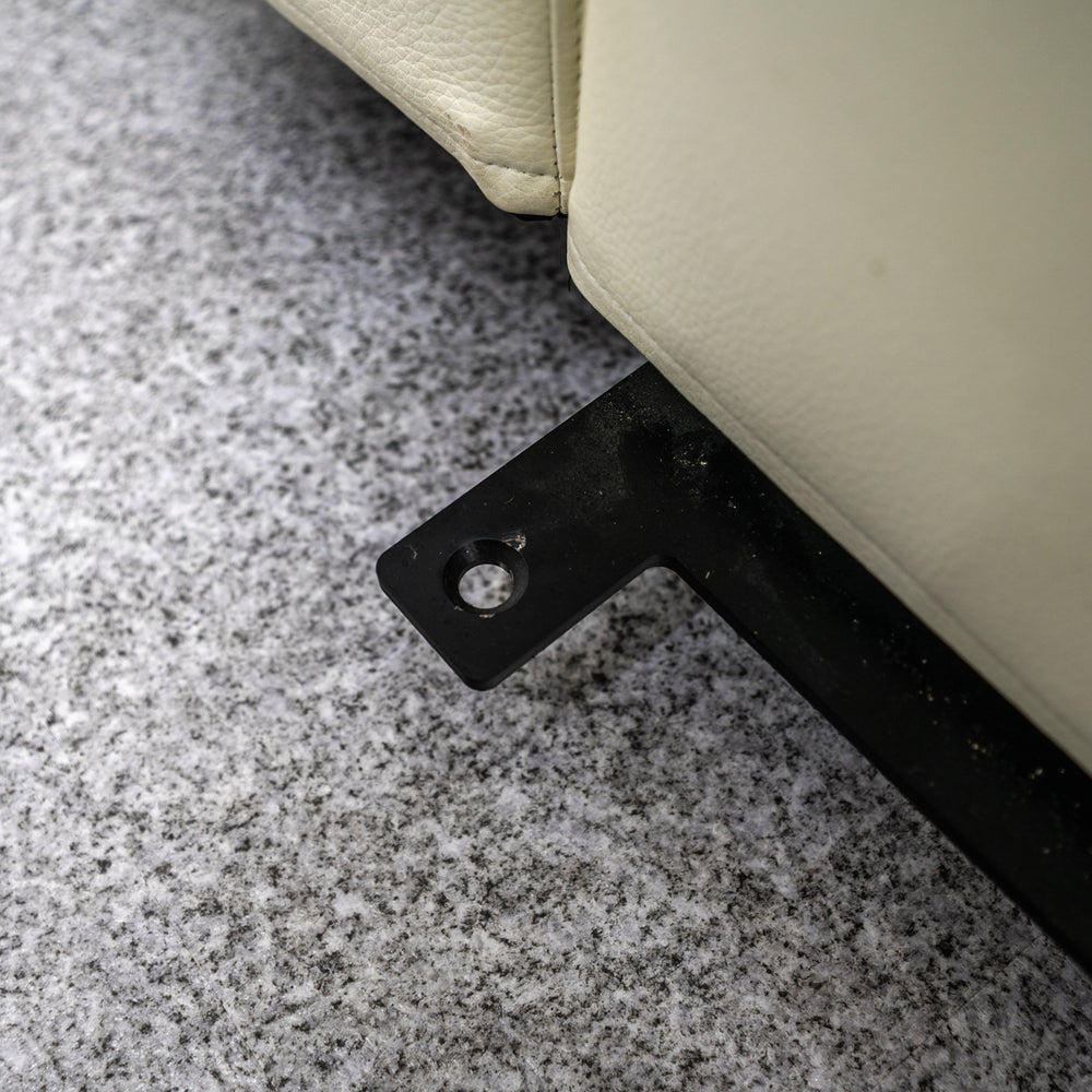 Cassina / 236 MISTER