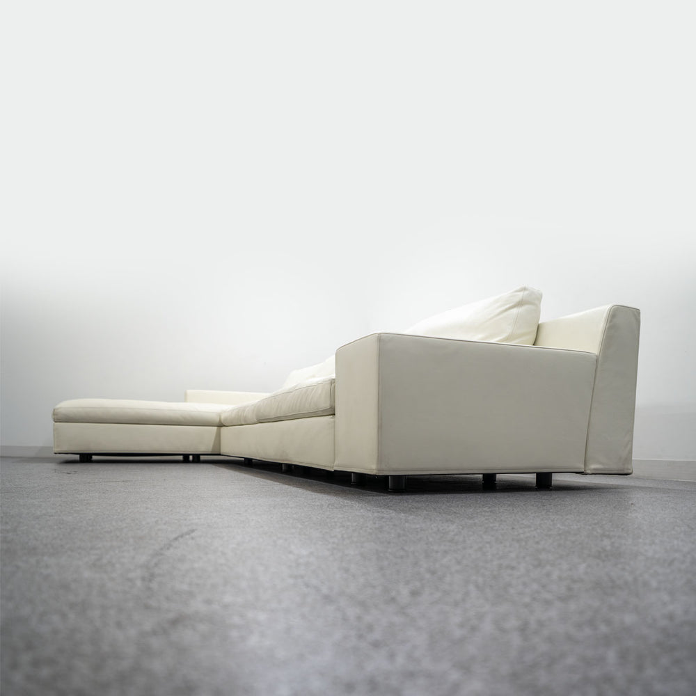 Cassina / 236 MISTER