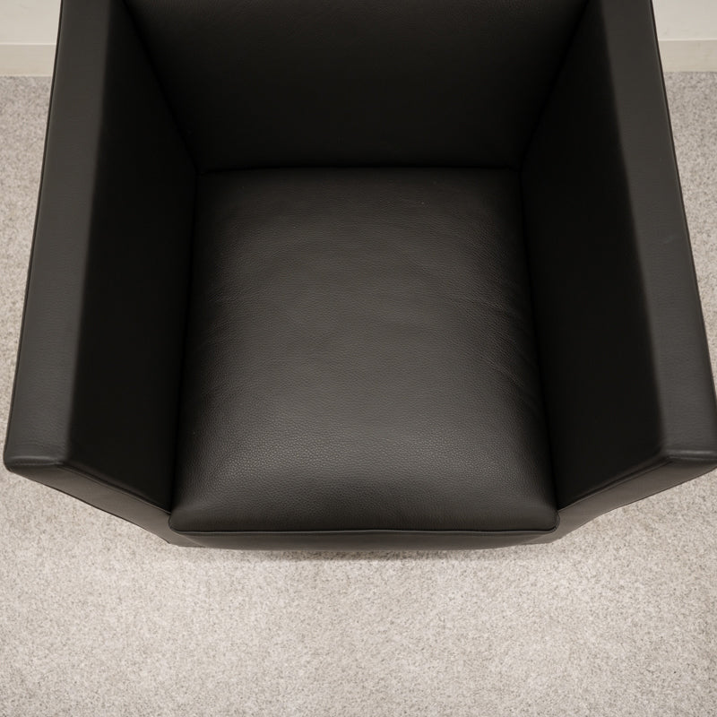 【展示品】MERIDIANI / QUEEN ARMCHAIR / メリディアーニ
