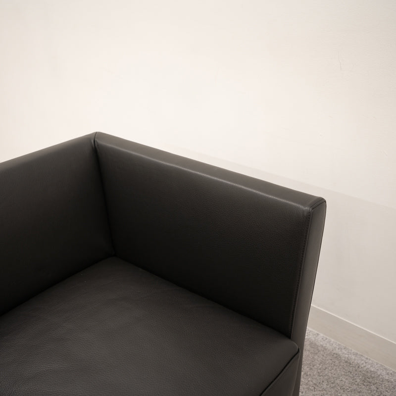 【展示品】MERIDIANI / QUEEN ARMCHAIR / メリディアーニ