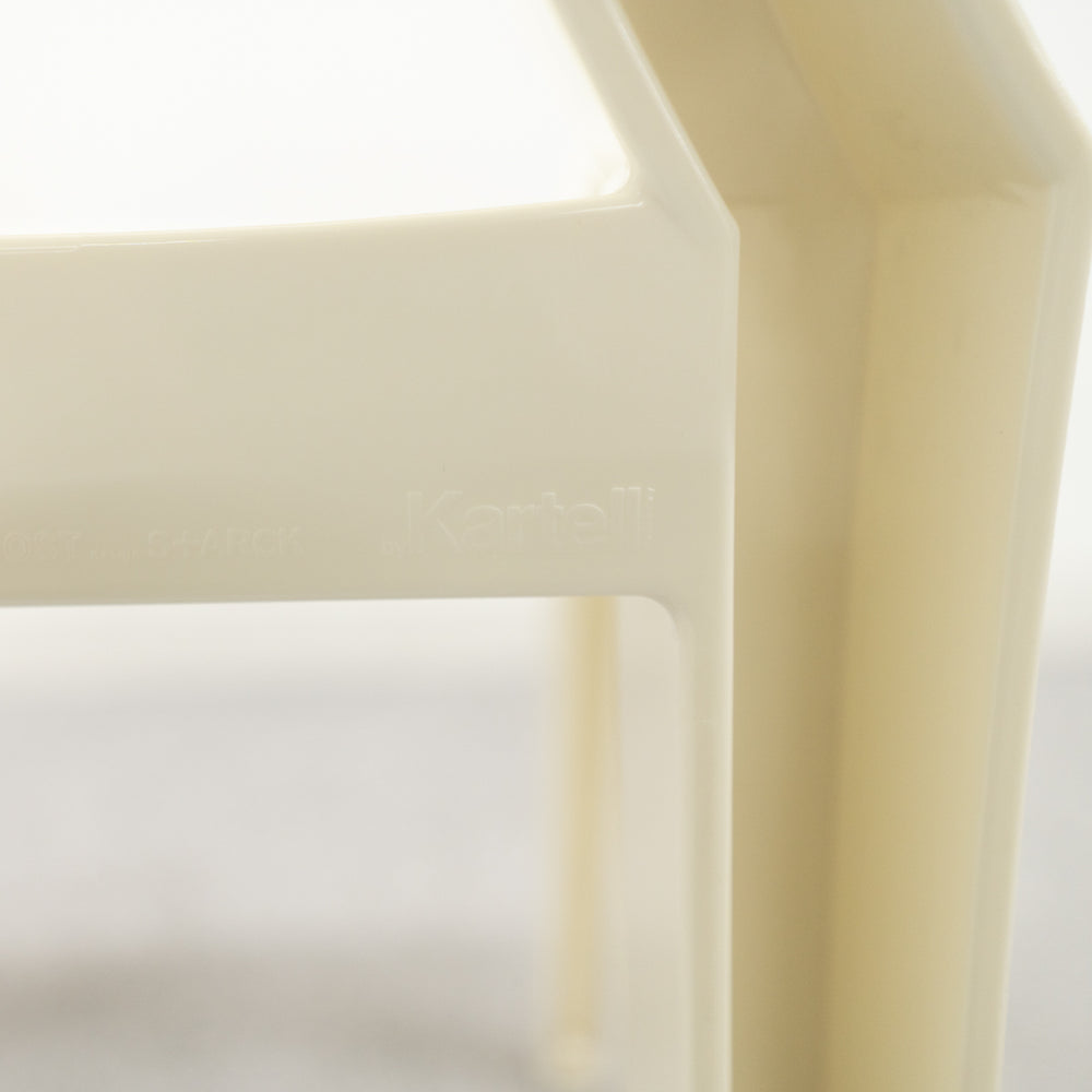 Kartell / LOUIS GHOST / カルテル