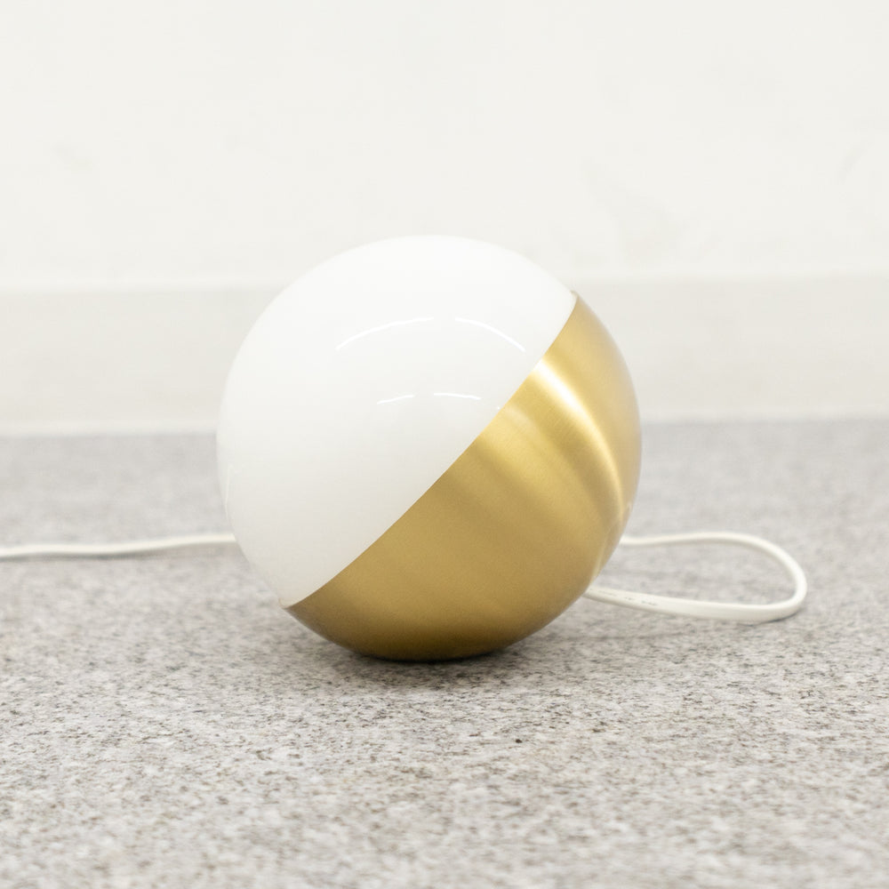 Louis Poulsen / VL Studio Table / Floor φ150 / ルイスポールセン