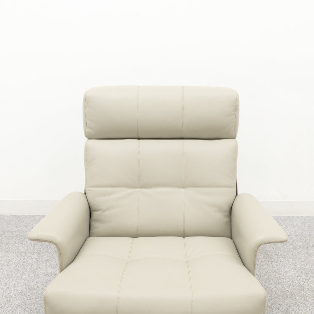 Minotti / DAIKI STUDIO Lounge Armchair & Footstool / ミノッティ