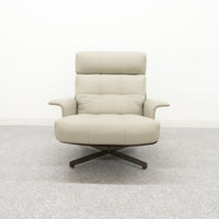 Minotti / DAIKI STUDIO Lounge Armchair & Footstool / ミノッティ