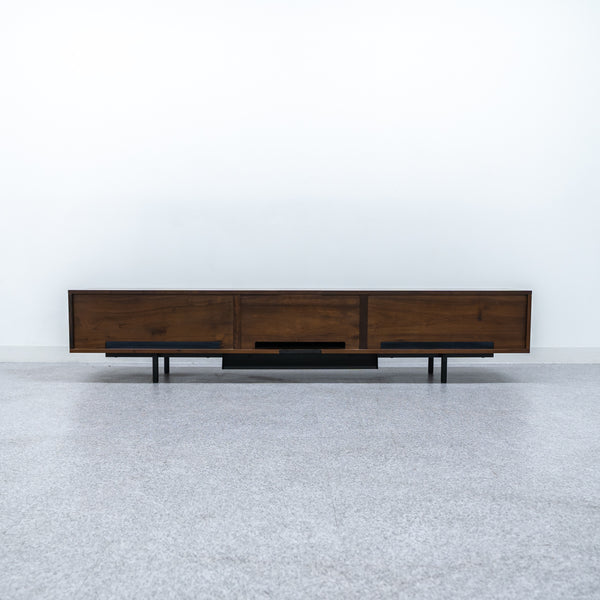 Cassina ixc. / BREATH theater board