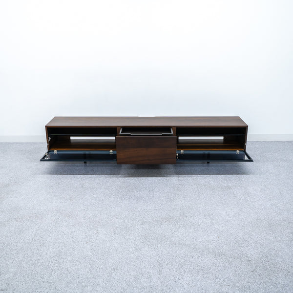 Cassina ixc. / BREATH theater board