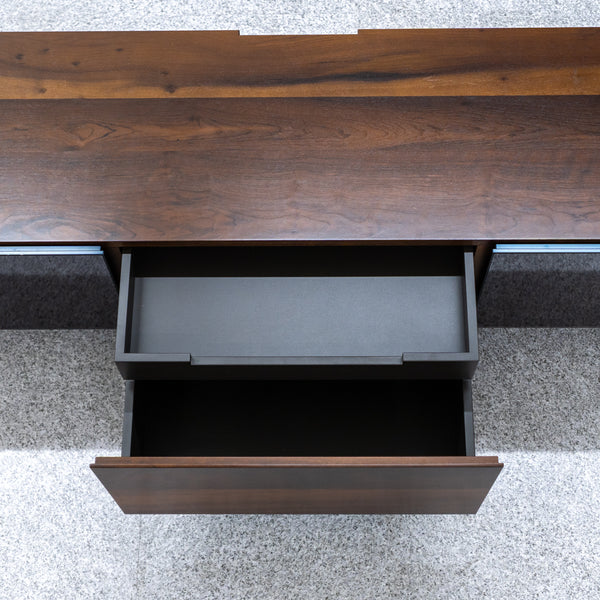 Cassina ixc. / BREATH theater board
