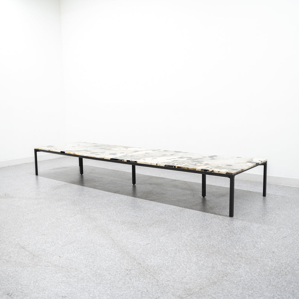 Cassina ixc. / GRAB table