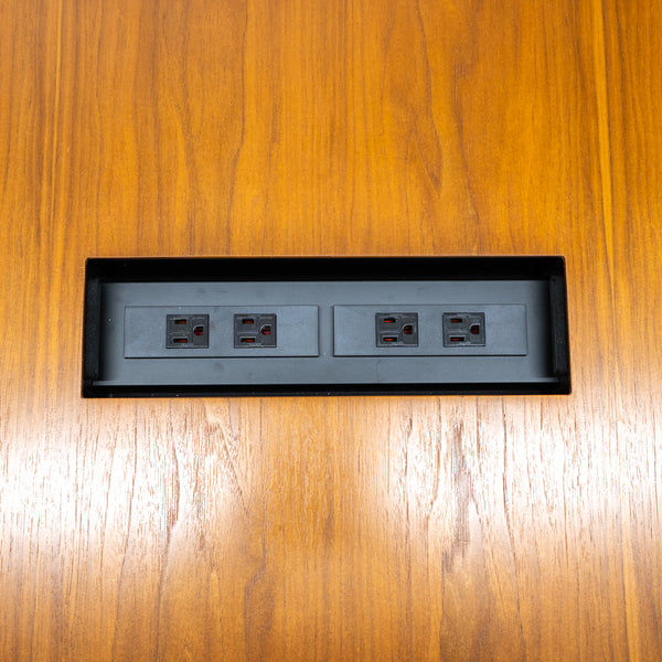 Cassina ixc. / AIR FRAME 3015 conference table
