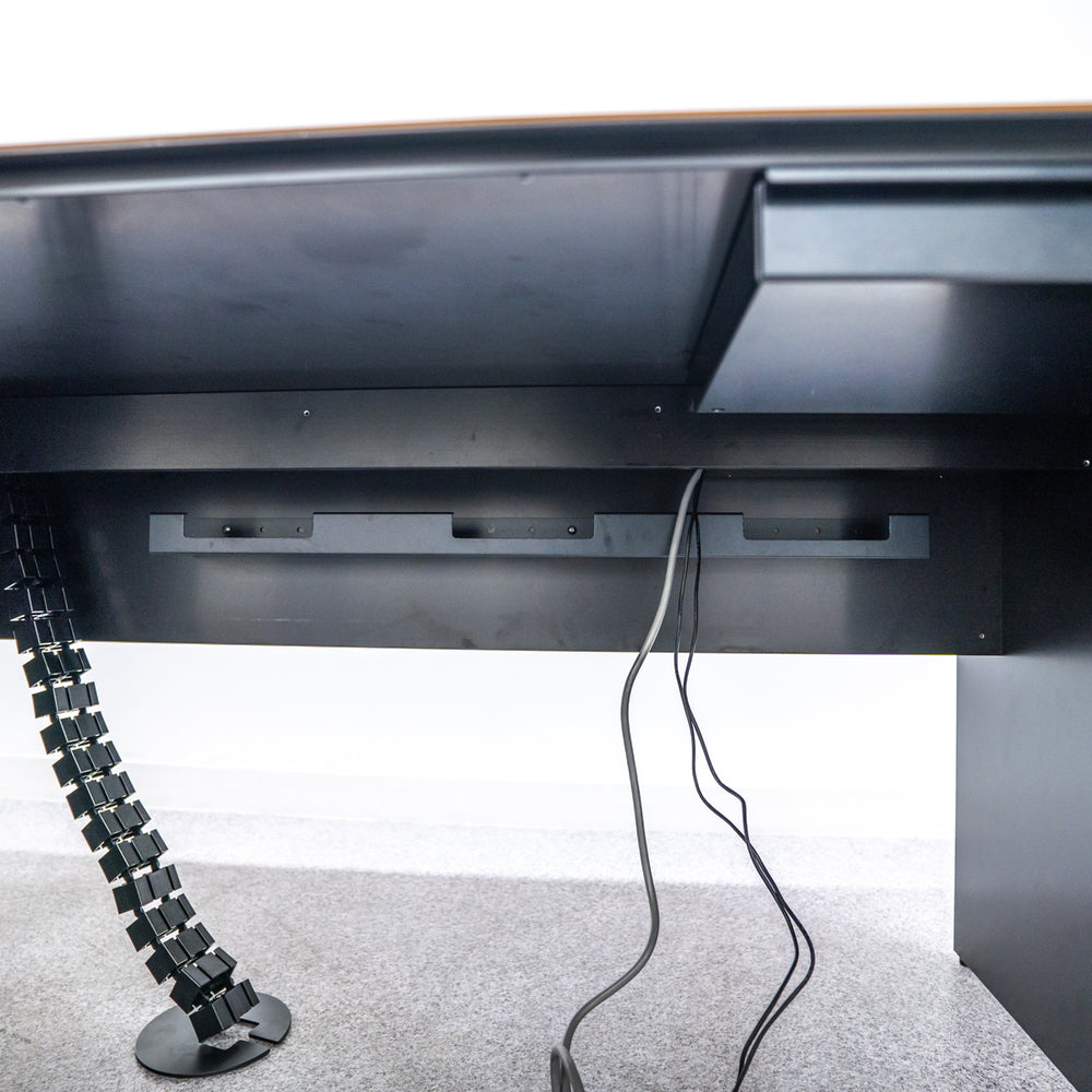 Cassina ixc. / AIR FRAME 3009 / カッシーナ・イクスシー