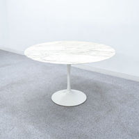 Knoll / SAARINEN COLLECTION ROUND TABLES