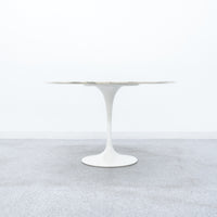 Knoll / SAARINEN COLLECTION ROUND TABLES