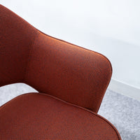 Knoll / Saarinen Collection Conference Arm Chair