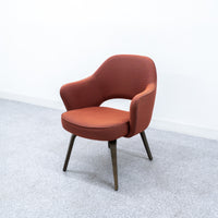 Knoll / Saarinen Collection Conference Arm Chair