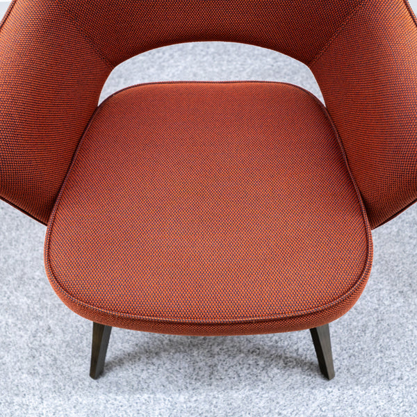 Knoll / Saarinen Collection Conference Arm Chair