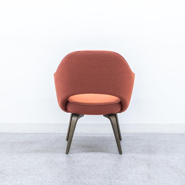 Knoll / Saarinen Collection Conference Arm Chair