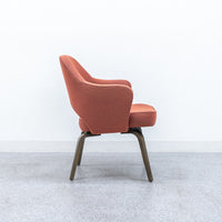Knoll / Saarinen Collection Conference Arm Chair