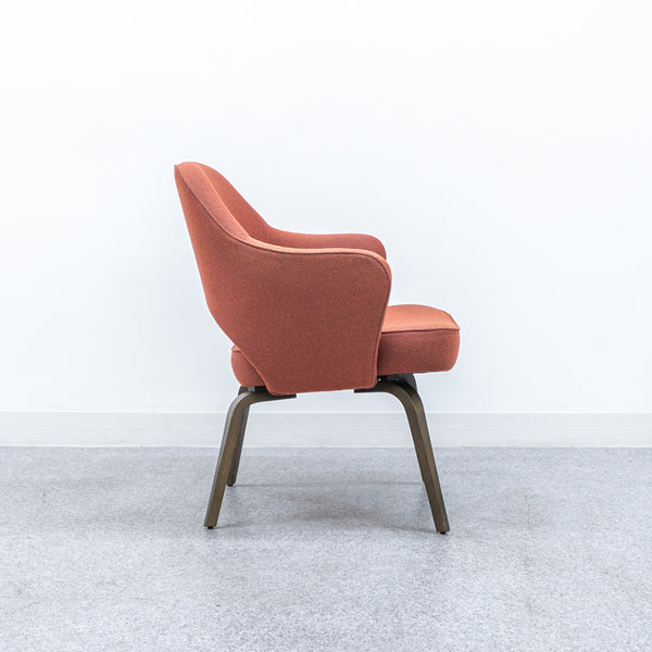 Knoll / Saarinen Collection Conference Arm Chair