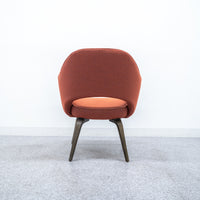 Knoll / Saarinen Collection Conference Arm Chair