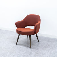 Knoll / Saarinen Collection Conference Arm Chair