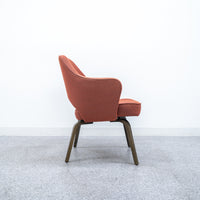 Knoll / Saarinen Collection Conference Arm Chair