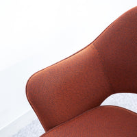 Knoll / Saarinen Collection Conference Arm Chair