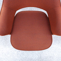 Knoll / Saarinen Collection Conference Arm Chair