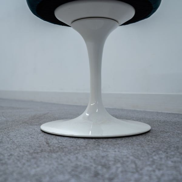 Knoll / Tulip Stool