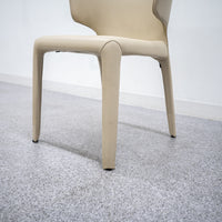 Cassina / 367 HOLA